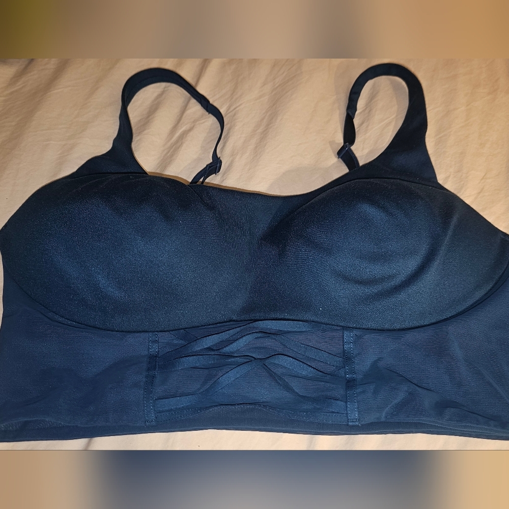 Victoria's Secret Sport Royal Blue Racer Back Sweetheart neckline Sport Bra 34C